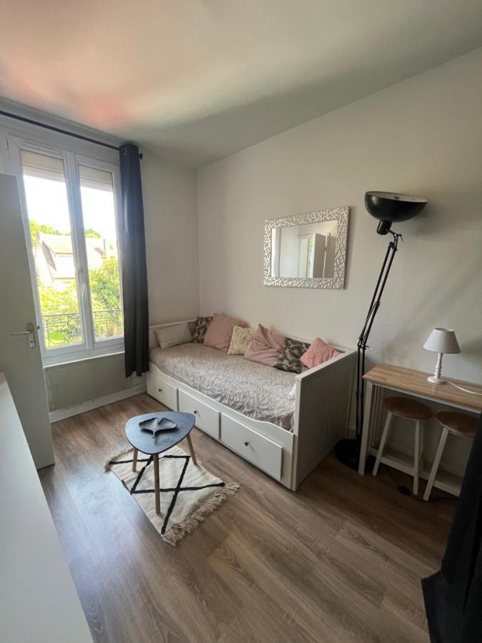 Studio Cosy Apartment Cachan Bagian luar foto